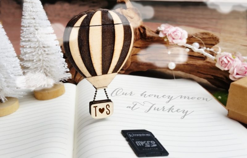 Personalized Hot air balloon SD memory card holder magnet