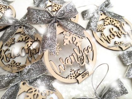 round wooden snowflakes ornament